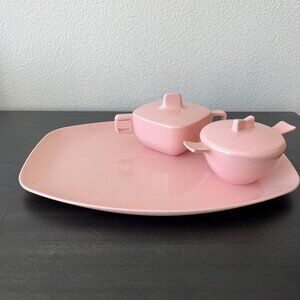 Pink Melmac Serving Tray & Bowls // Stetson Marcrest Arrowhead // Midcentury